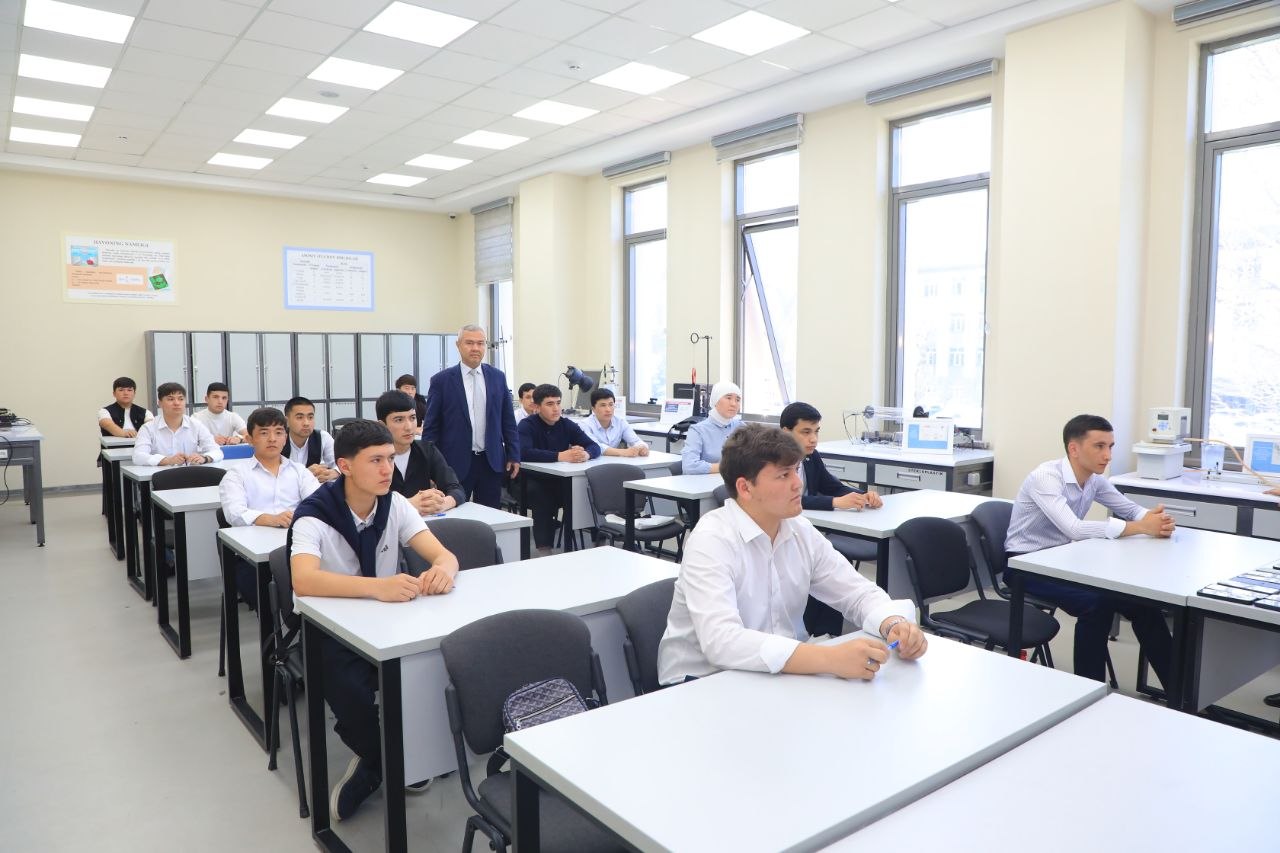 Toshkent arxitektura-qurilish universiteti talabalari o‘rtasida Fizika fanidan olimpiadaning universitet bosqichi bo‘lib o‘tmoqda